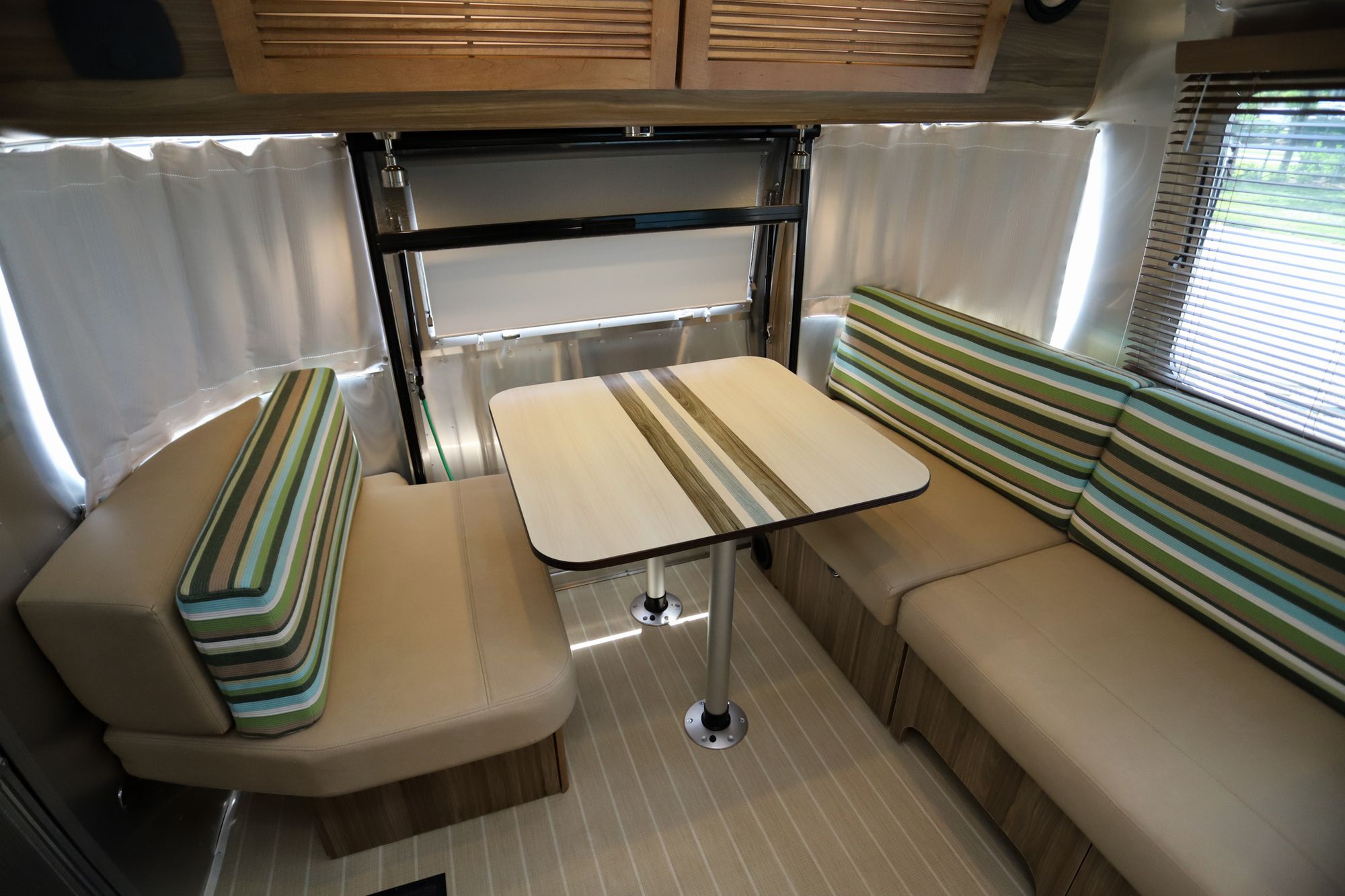 Used 2019 Airstream Tommy Bahama 27FB Travel Trailer  For Sale