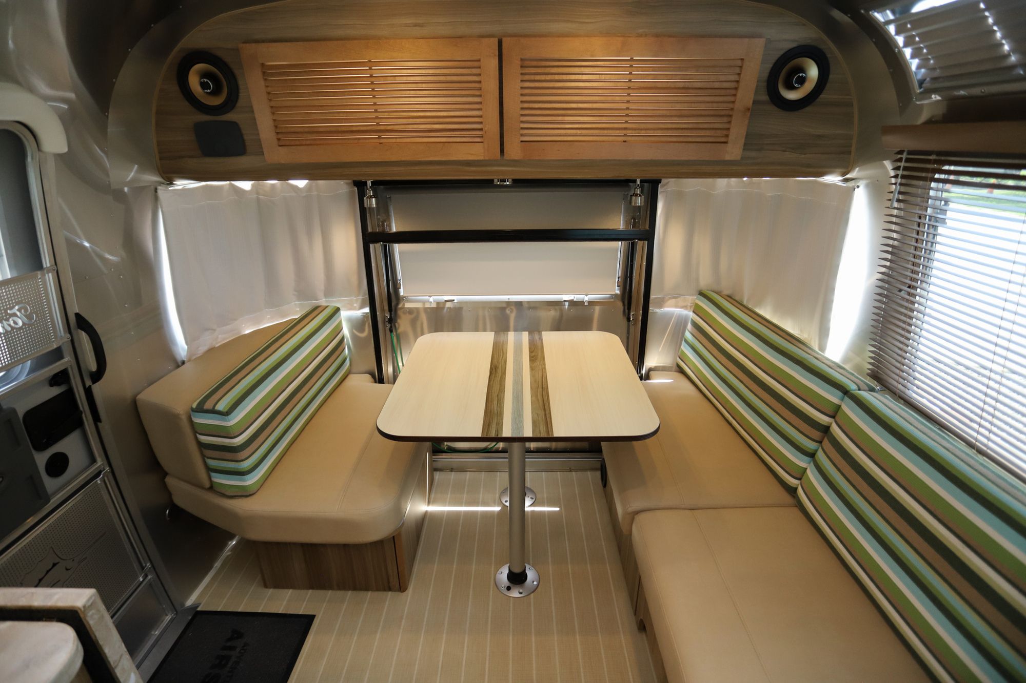 Used 2019 Airstream Tommy Bahama 27FB Travel Trailer  For Sale