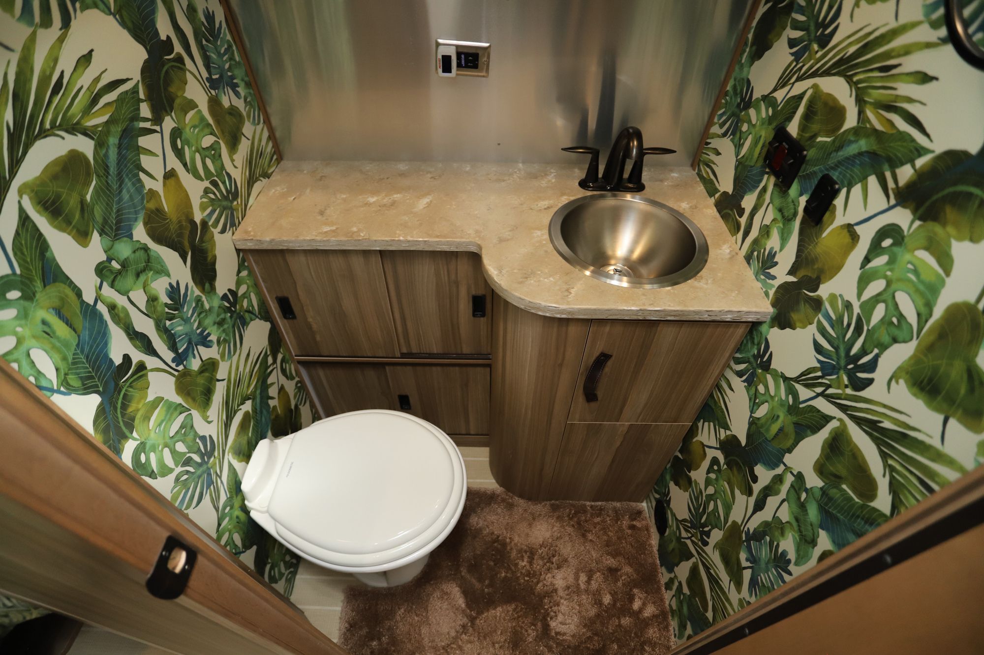 Used 2019 Airstream Tommy Bahama 27FB Travel Trailer  For Sale