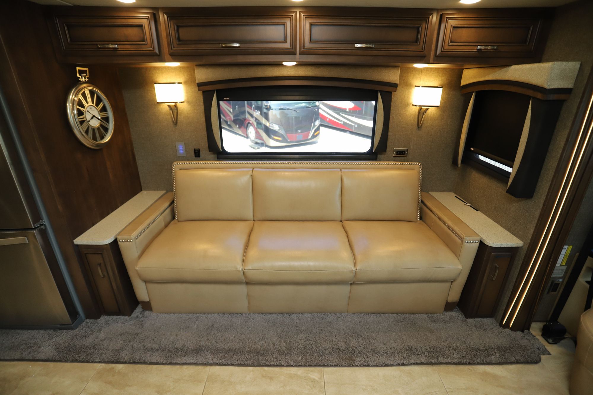 Used 2019 Newmar Ventana Le 4045 Class A  For Sale