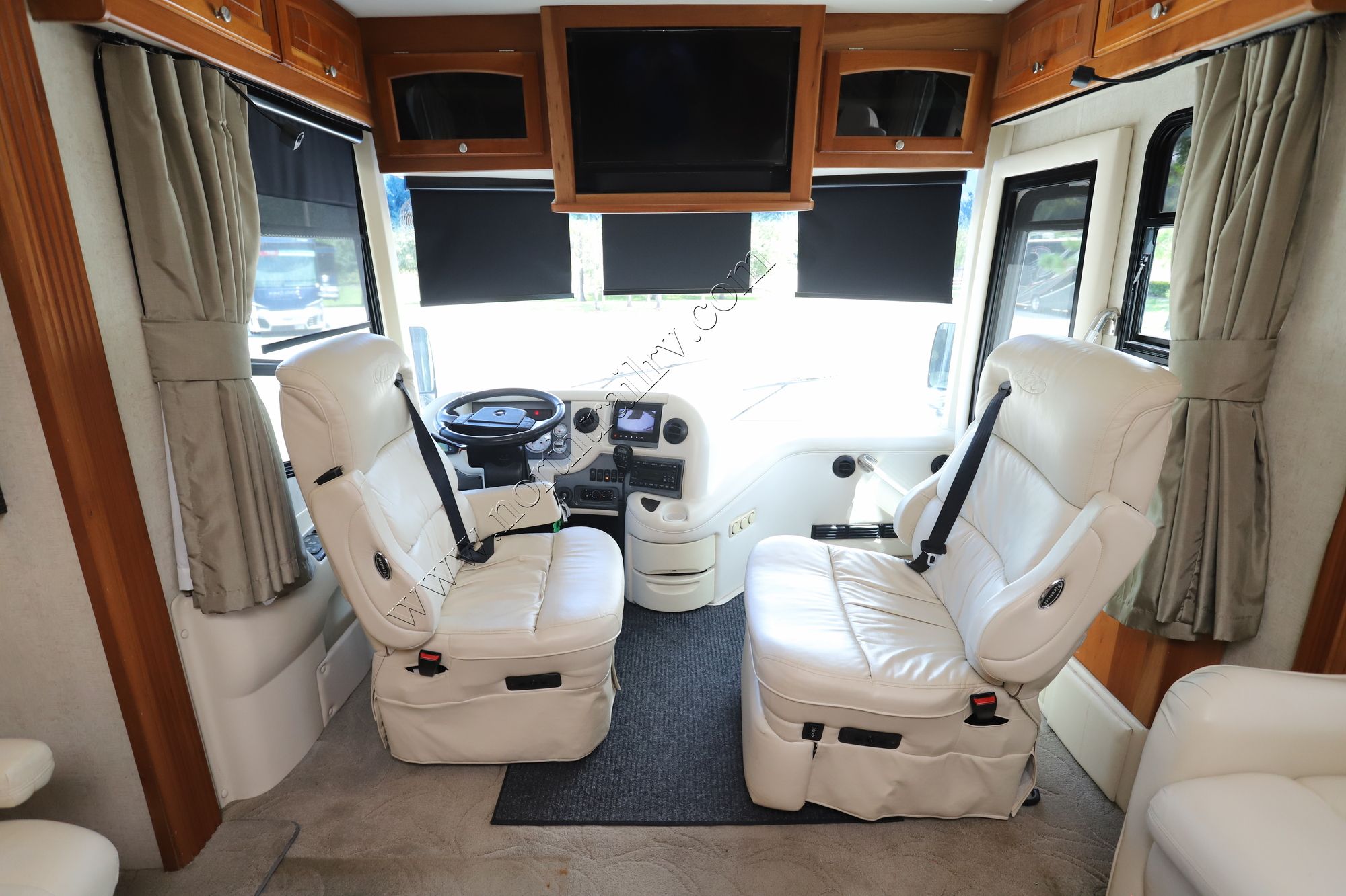 Used 2006 Four Winds Mandalay 40G Class A  For Sale