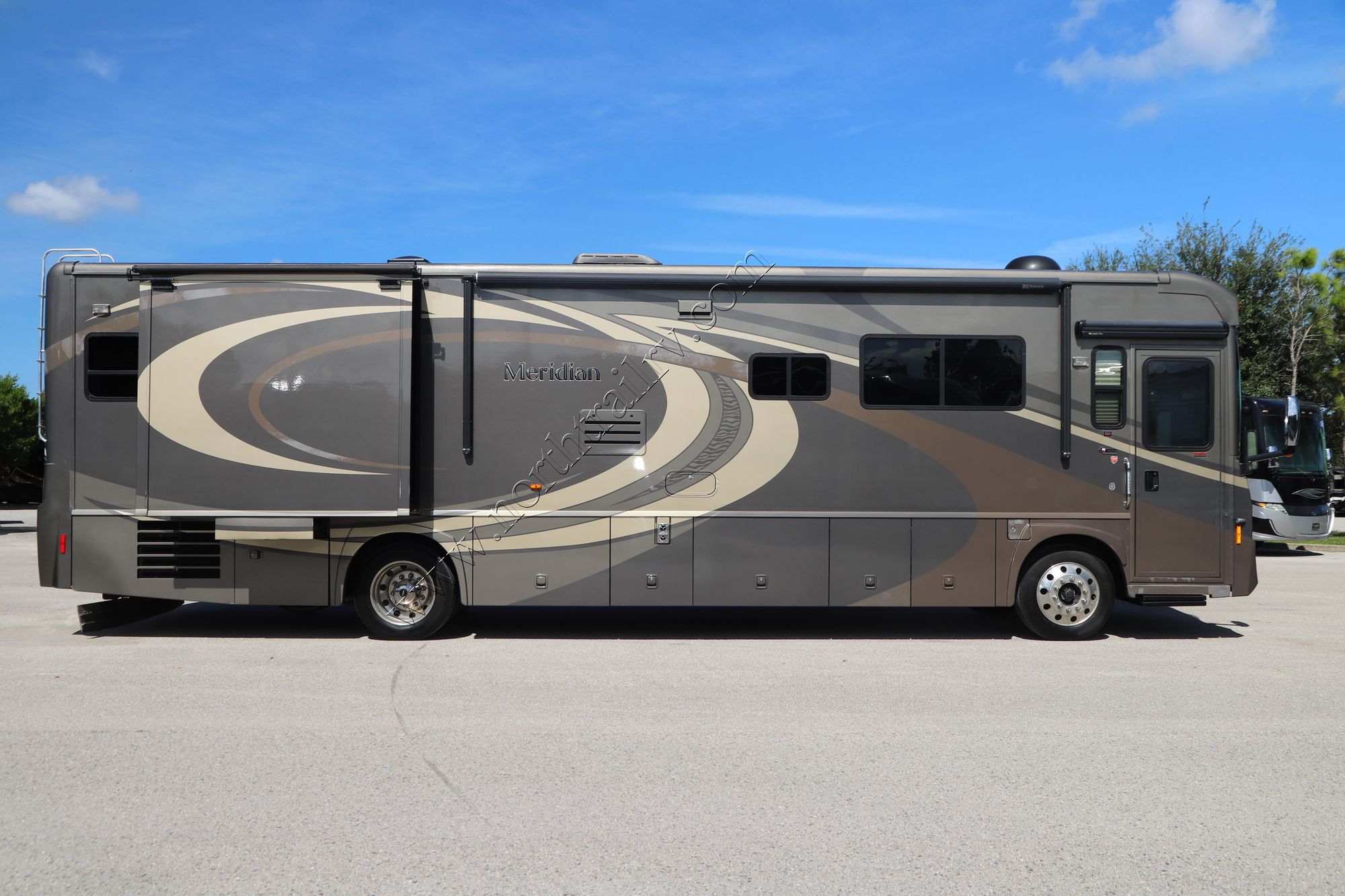 Used 2008 Itasca Meridian 37H Class A  For Sale