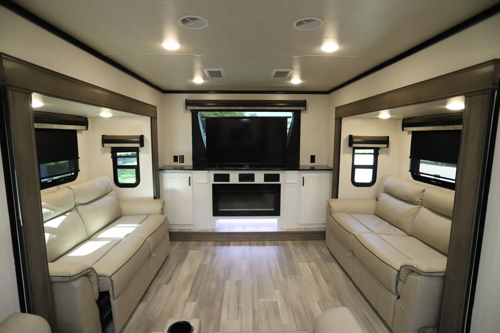 Used 2022 Forest River Cedar Creek 37IFL Fifth Wheel  For Sale