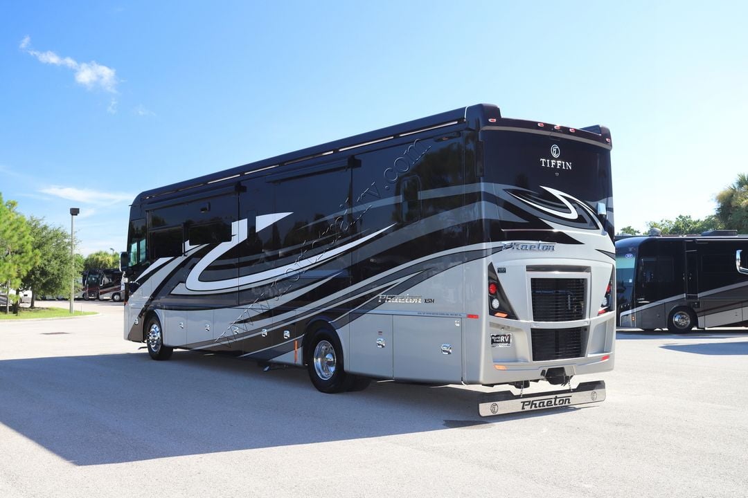 2023 Tiffin Motor Homes Phaeton 40IH 14961