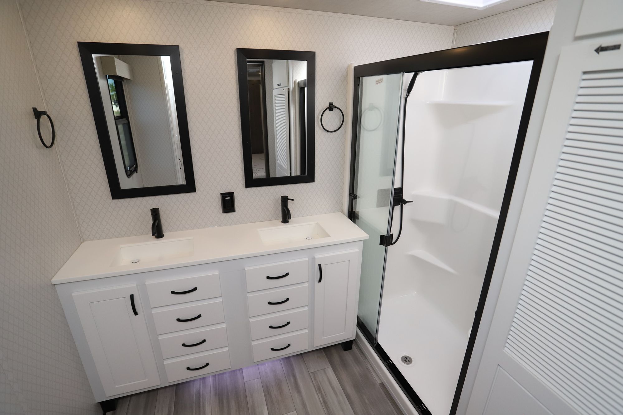 Used 2022 Forest River Cedar Creek 37IFL Fifth Wheel  For Sale