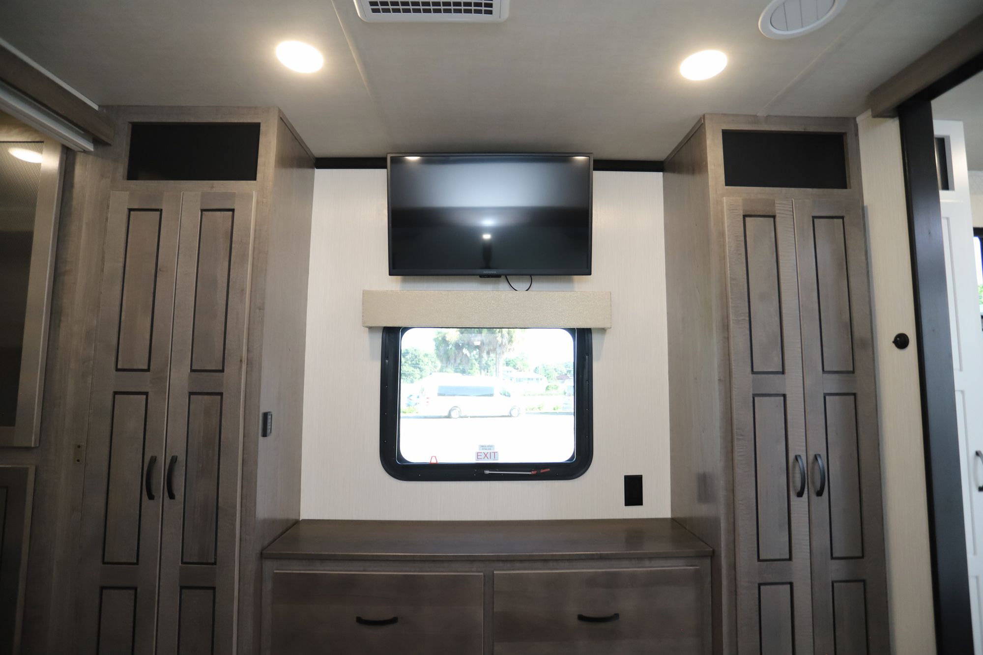 Used 2022 Forest River Cedar Creek 37IFL Fifth Wheel  For Sale