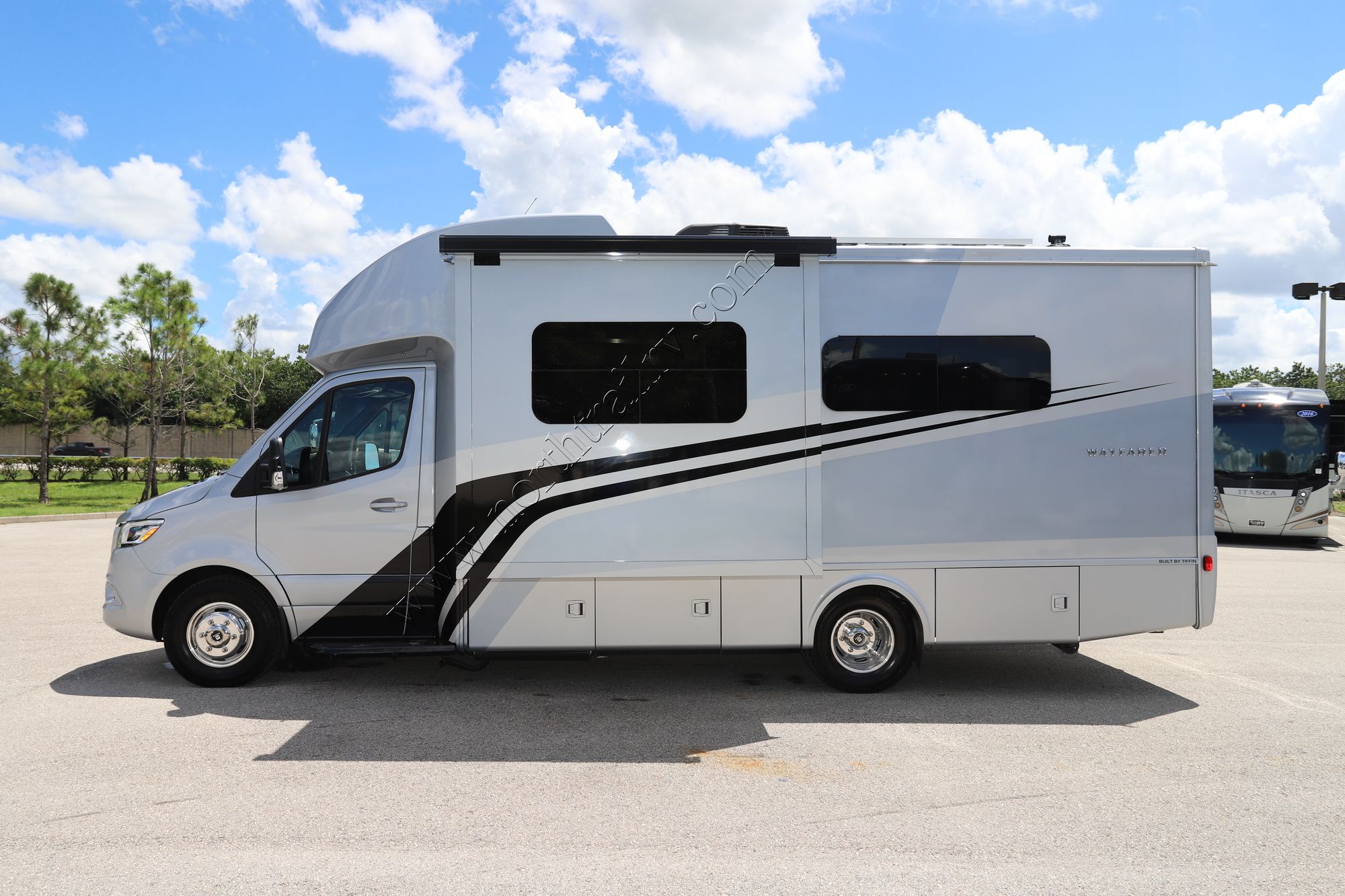 New 2023 Tiffin Motor Homes Wayfarer 25JW Class C  For Sale