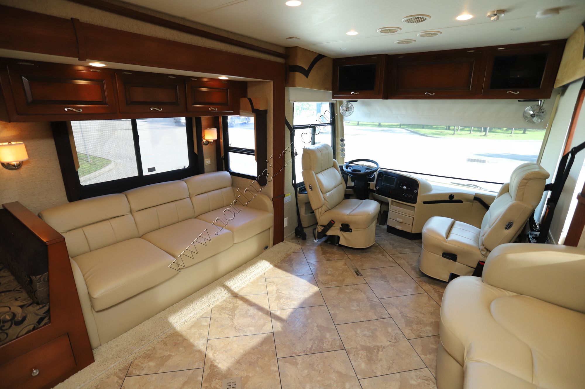 Used 2012 Newmar Ventana Le 3634 Class A  For Sale