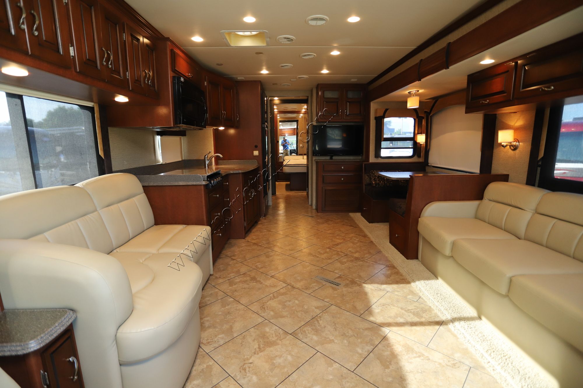Used 2012 Newmar Ventana Le 3634 Class A  For Sale