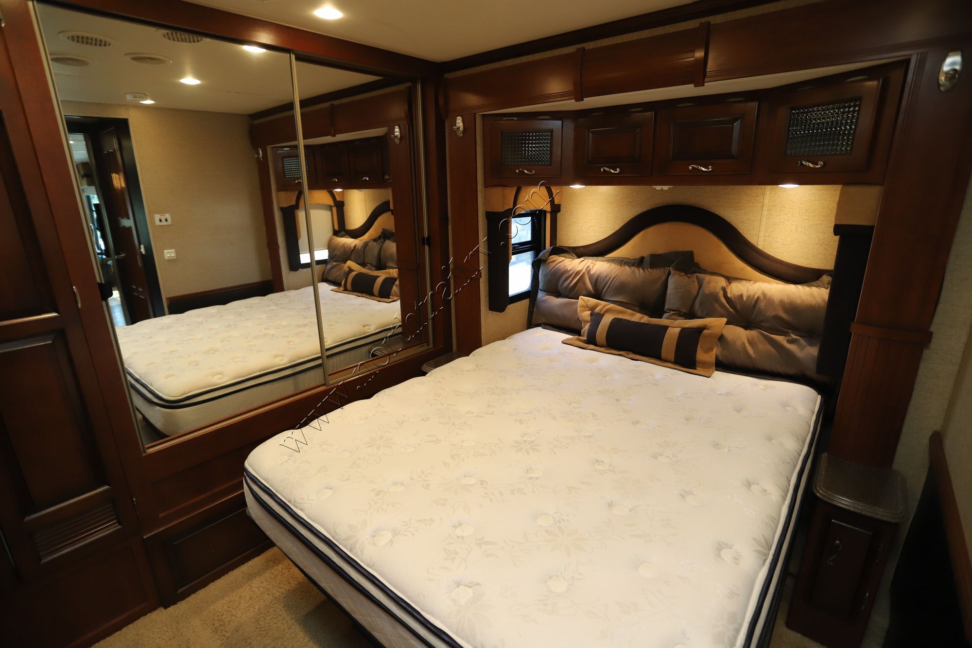 Used 2012 Newmar Ventana Le 3634 Class A  For Sale