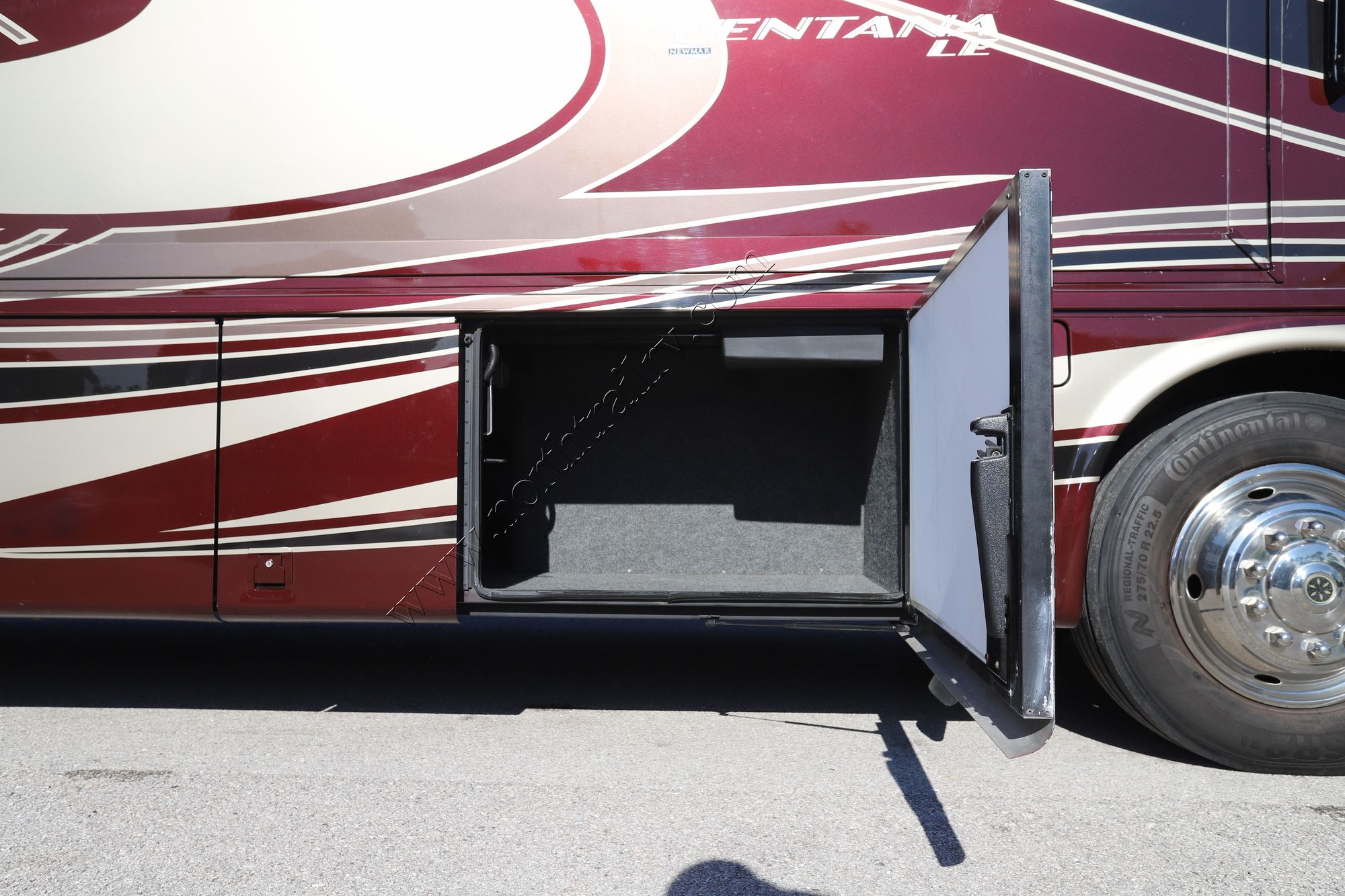 Used 2012 Newmar Ventana Le 3634 Class A  For Sale