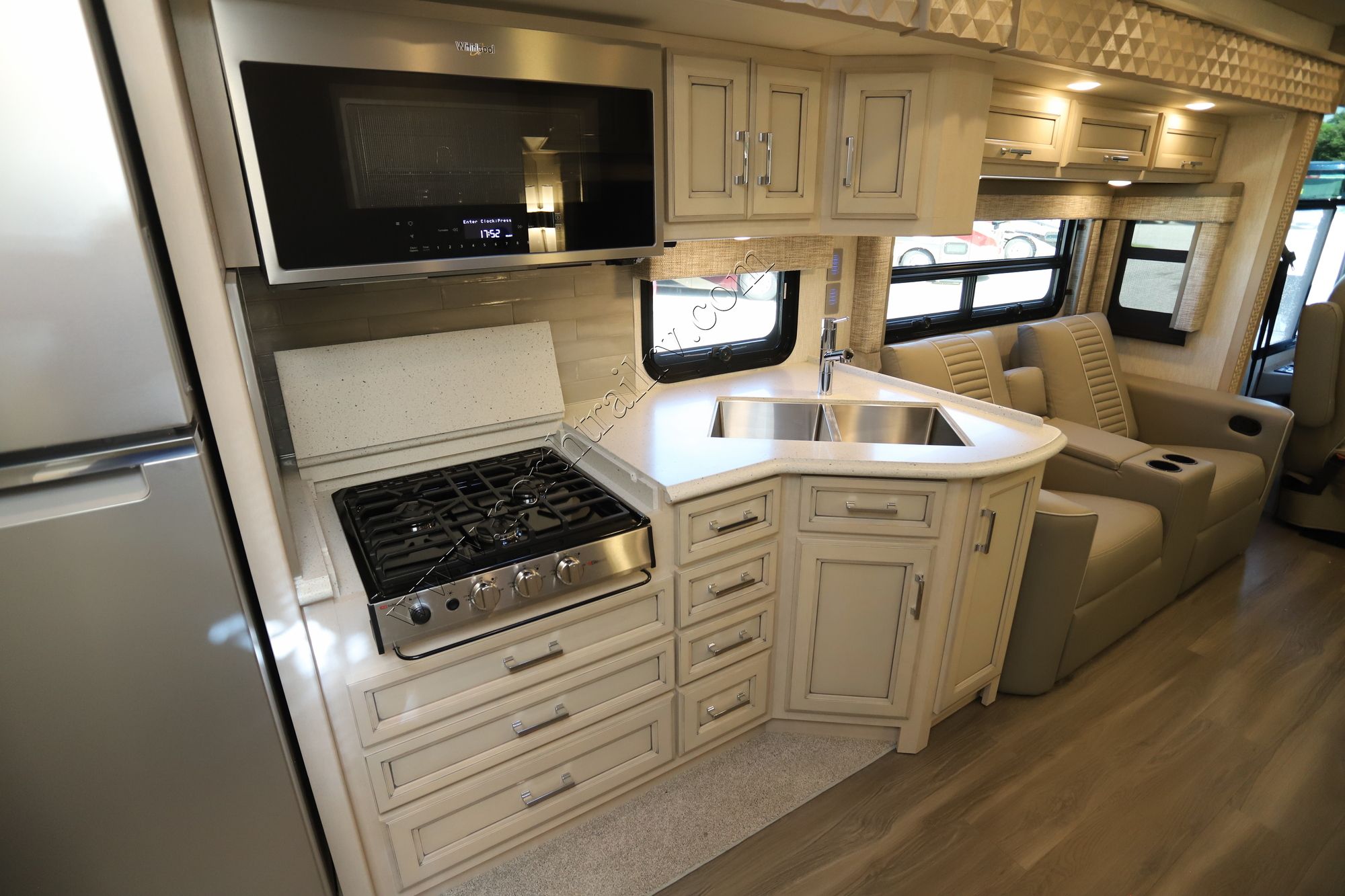 New 2023 Newmar Bay Star 3014 Class A  For Sale