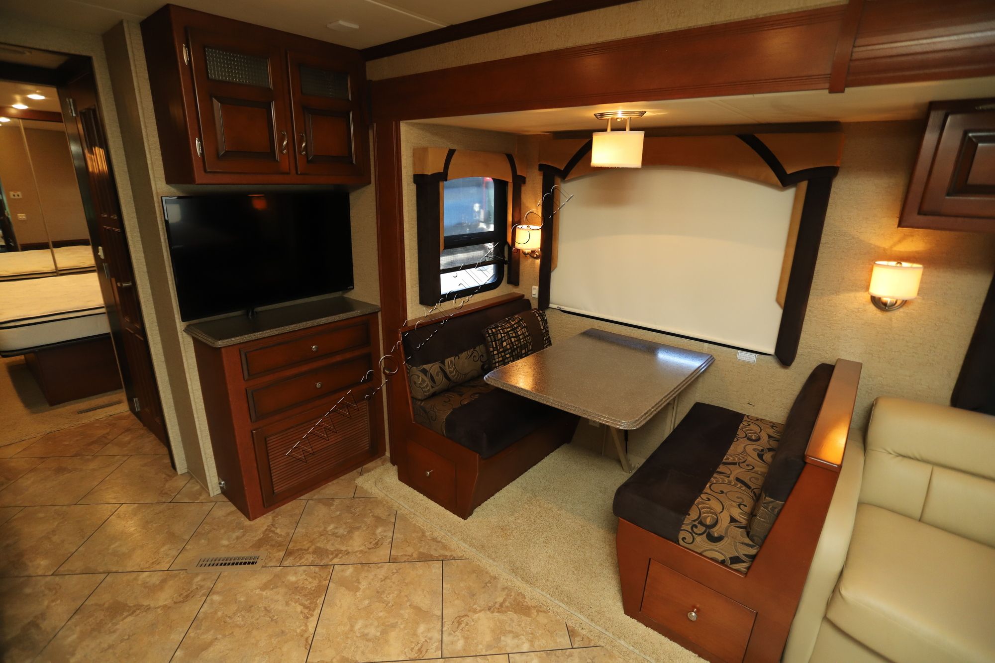 Used 2012 Newmar Ventana Le 3634 Class A  For Sale