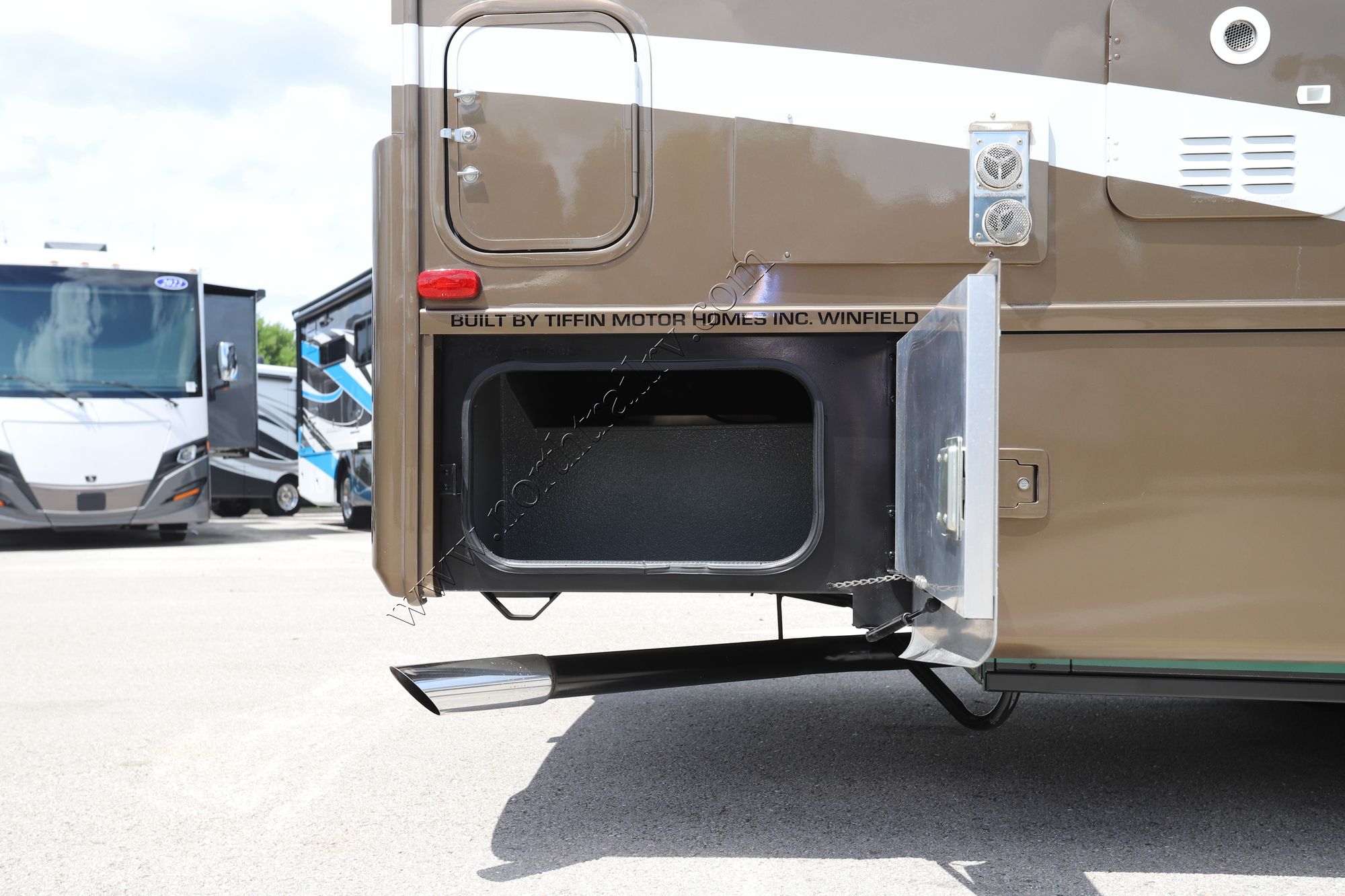 Used 2018 Tiffin Motor Homes Wayfarer 24TW Class C  For Sale