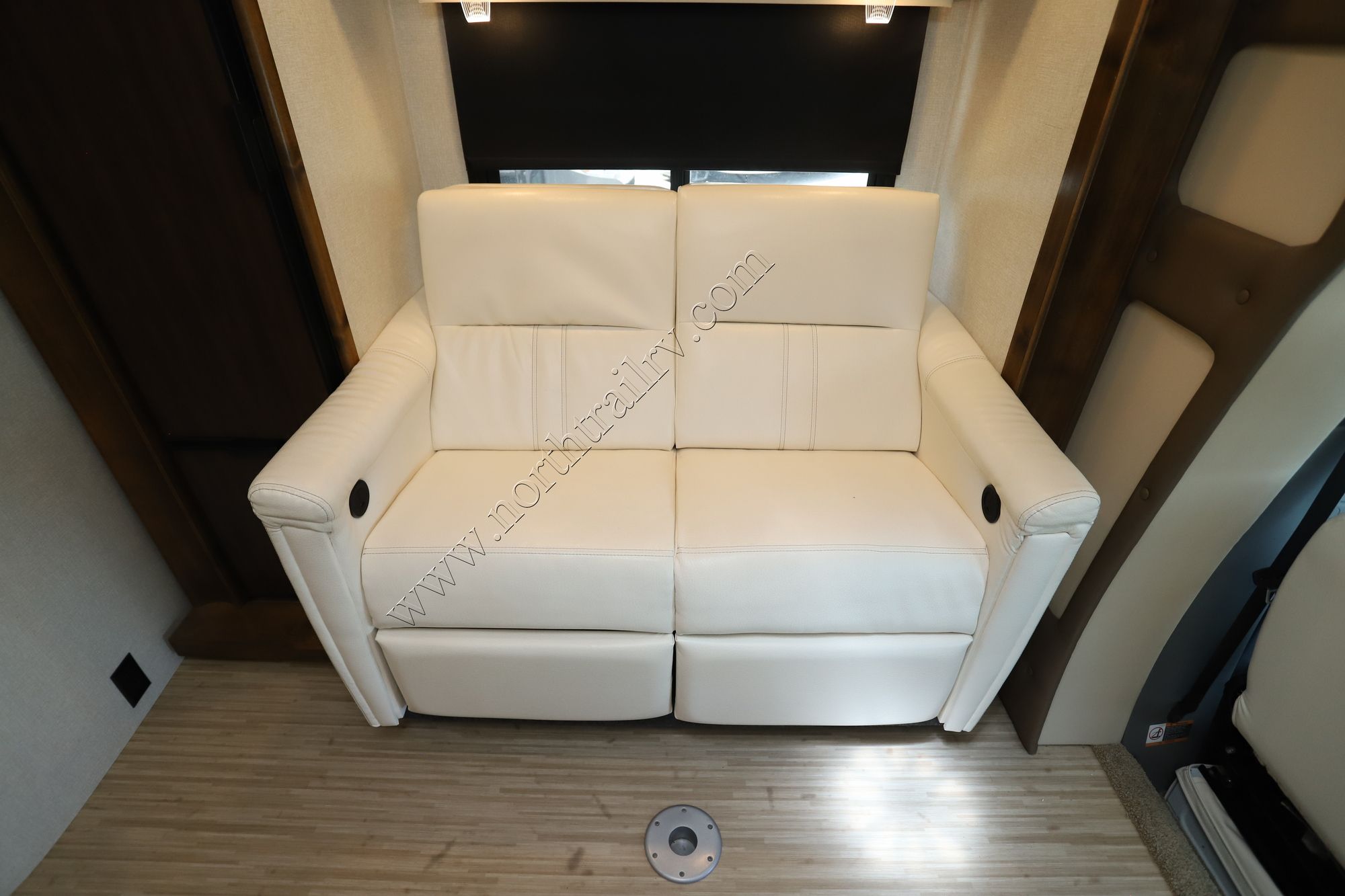 Used 2018 Tiffin Motor Homes Wayfarer 24TW Class C  For Sale