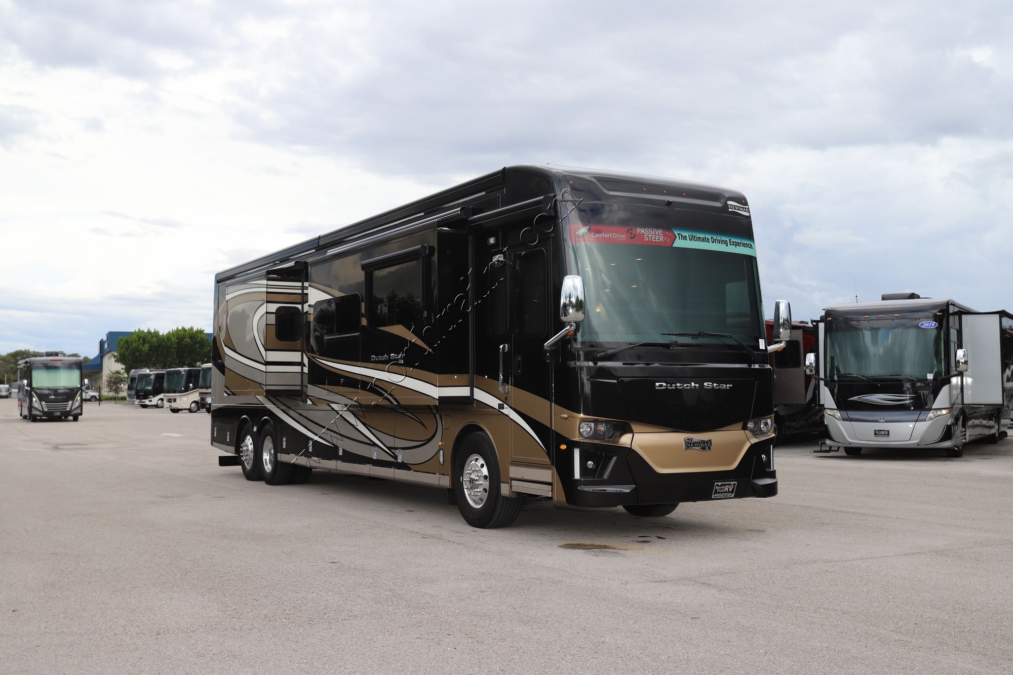 New 2022 Newmar Dutch Star 4369 Class A  For Sale