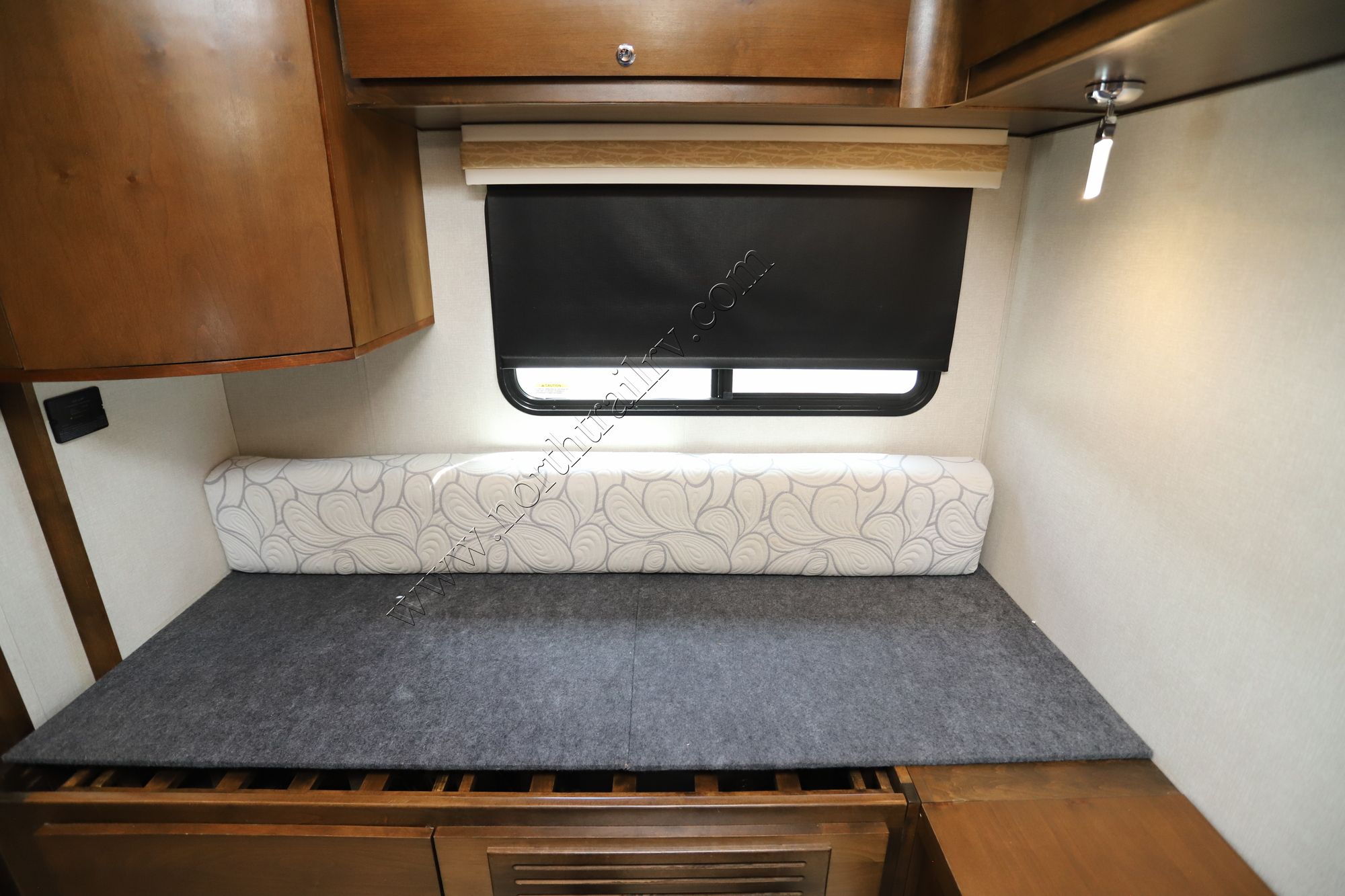 Used 2018 Tiffin Motor Homes Wayfarer 24TW Class C  For Sale