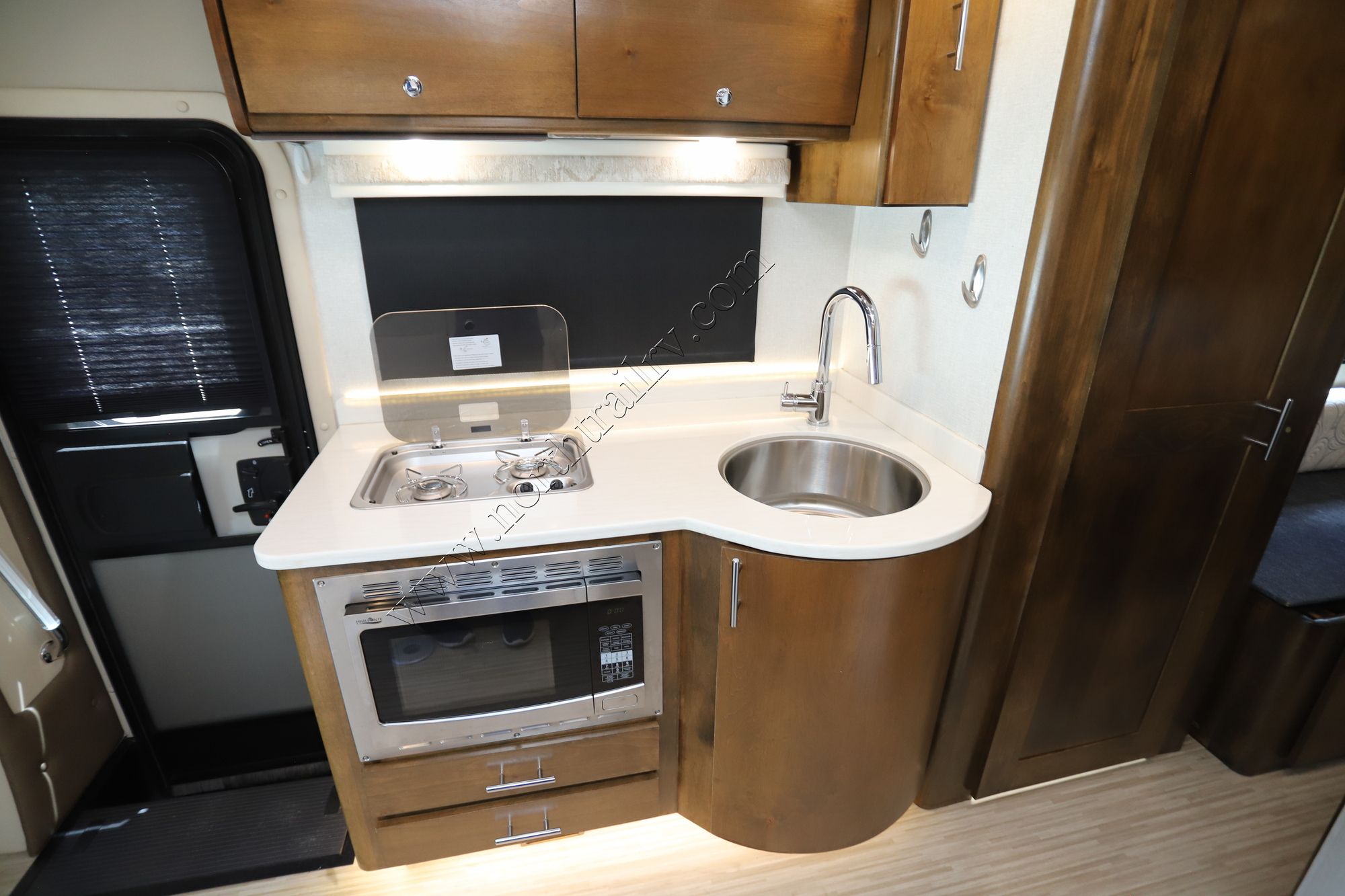 Used 2018 Tiffin Motor Homes Wayfarer 24TW Class C  For Sale