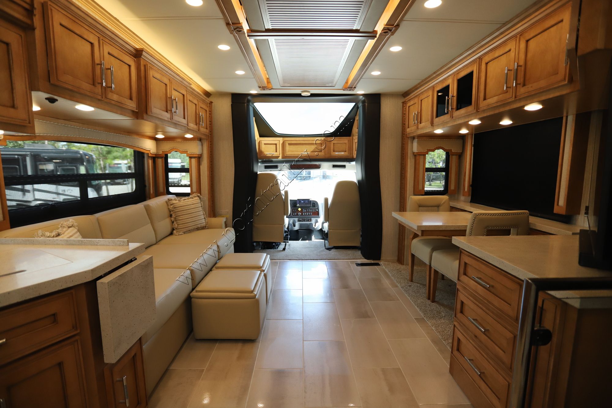 New 2022 Newmar Super Star 4061 Super C  For Sale