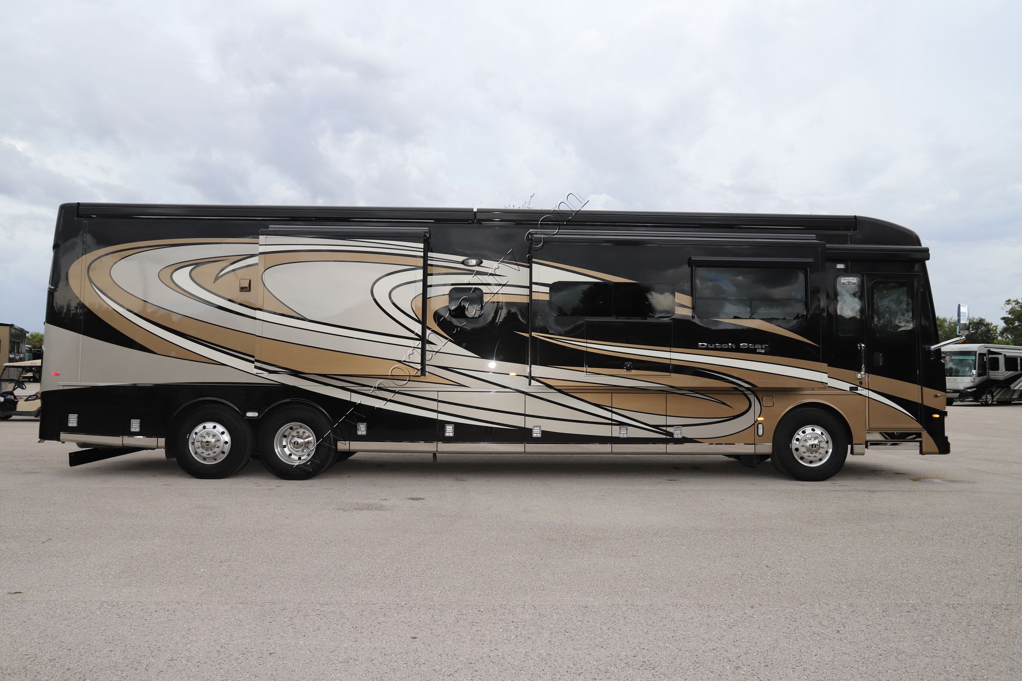 New 2022 Newmar Dutch Star 4369 Class A  For Sale
