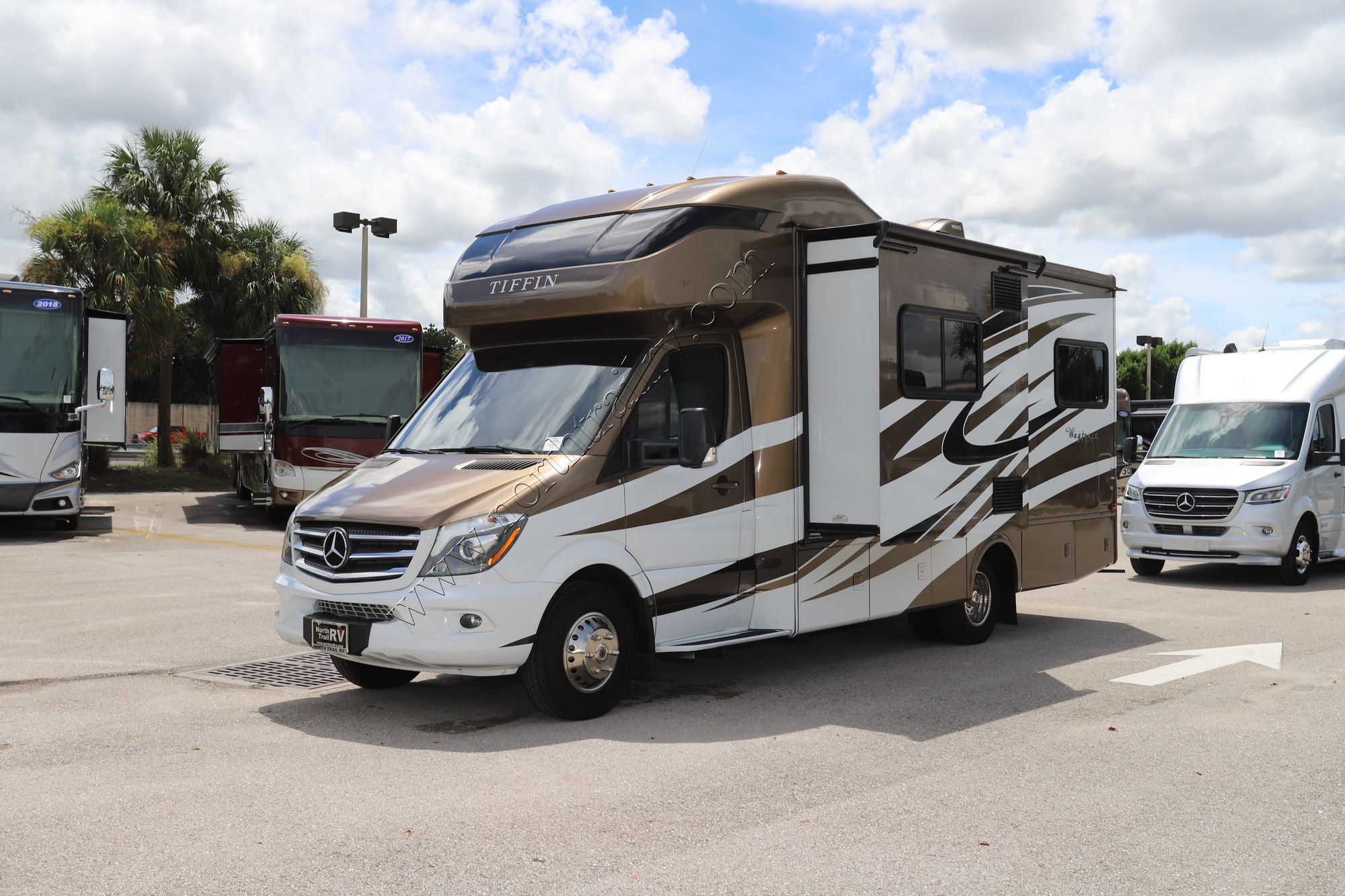 Used 2018 Tiffin Motor Homes Wayfarer 24TW Class C  For Sale