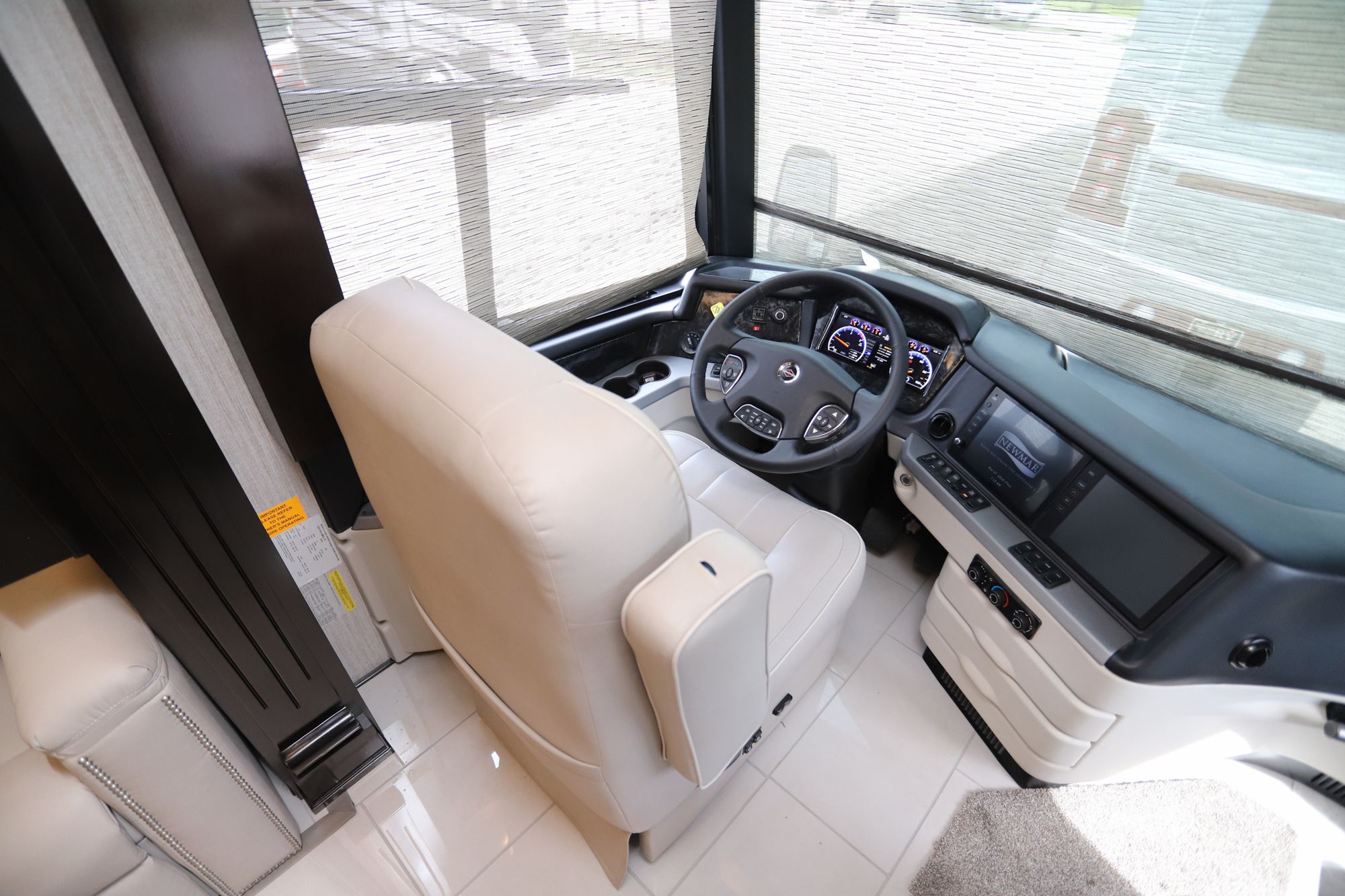 New 2023 Newmar London Aire 4551 Class A  For Sale