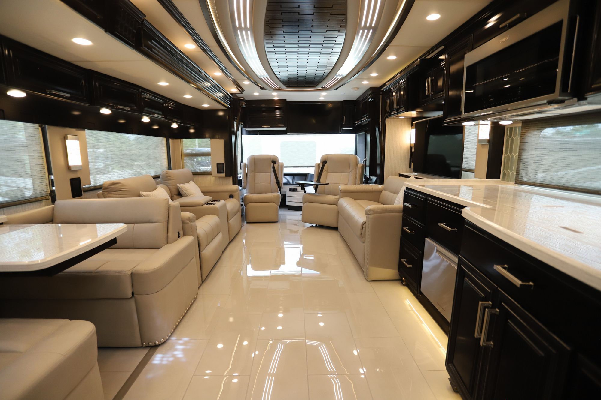 New 2023 Newmar London Aire 4551 Class A  For Sale