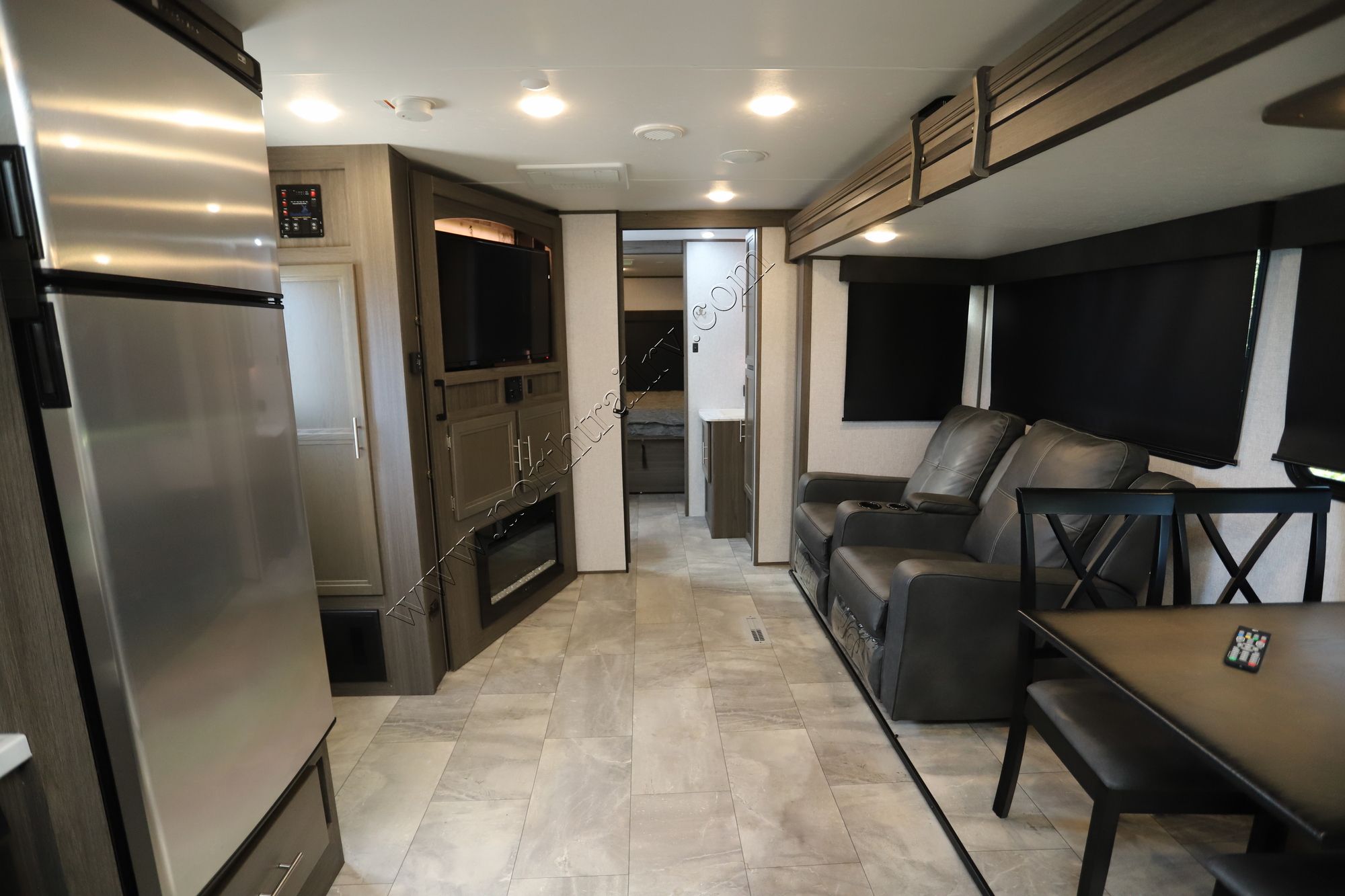 Used 2021 Dutchmen Kodiak 2921 FKDS Travel Trailer  For Sale