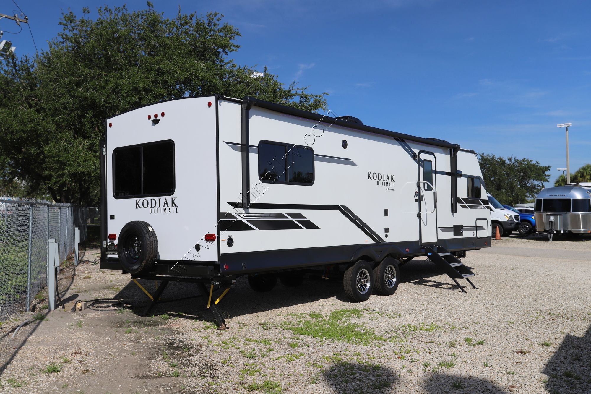 Used 2021 Dutchmen Kodiak 2921 FKDS Travel Trailer  For Sale