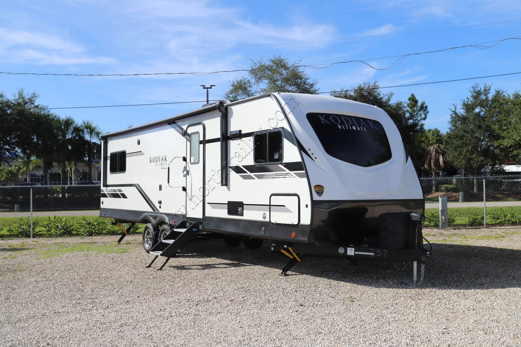 Used 2021 Dutchmen Kodiak 2921 FKDS Travel Trailer  For Sale