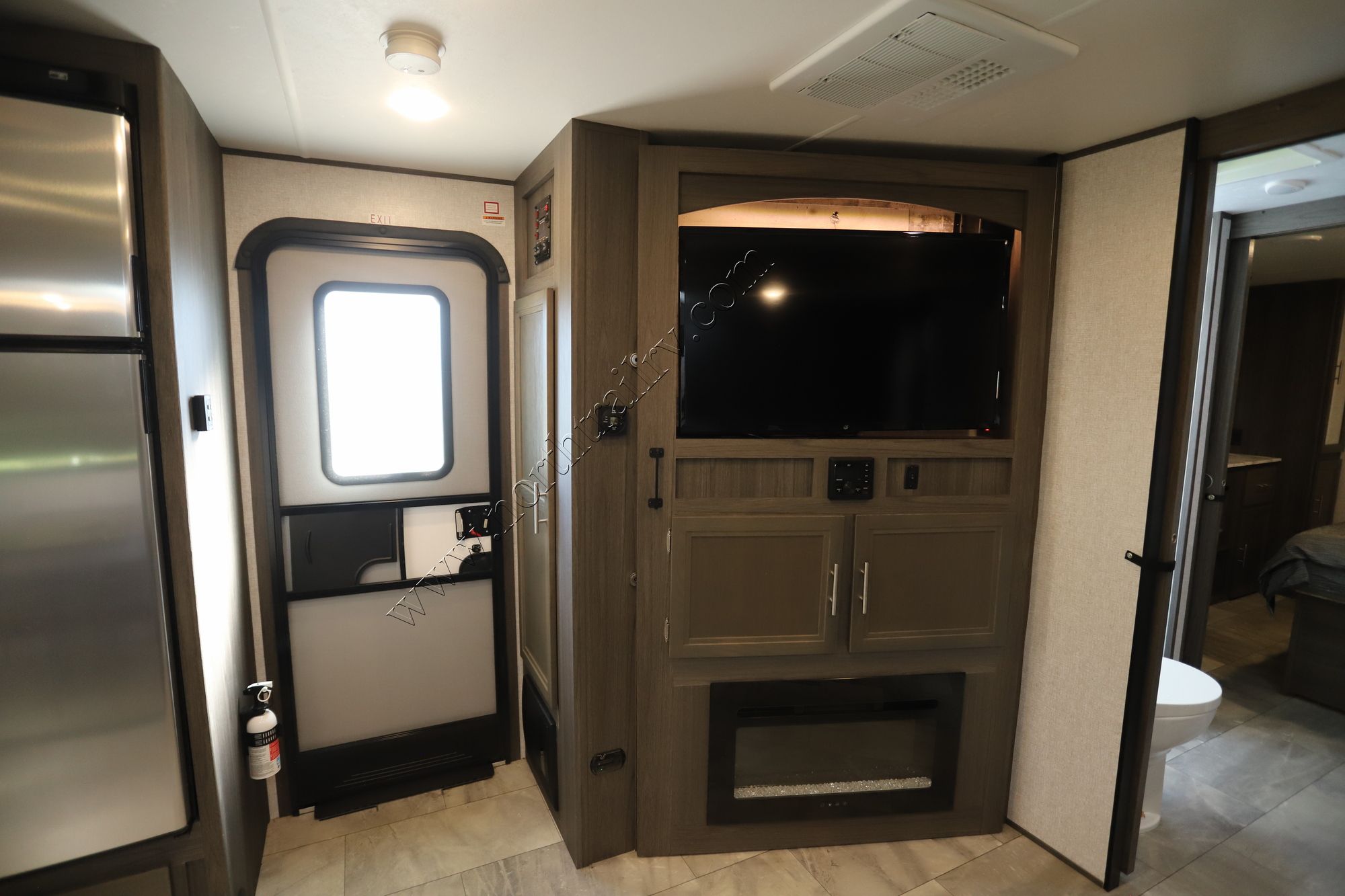 Used 2021 Dutchmen Kodiak 2921 FKDS Travel Trailer  For Sale