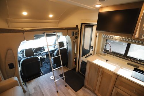 2023 Tiffin Motor Homes Wayfarer 25RW