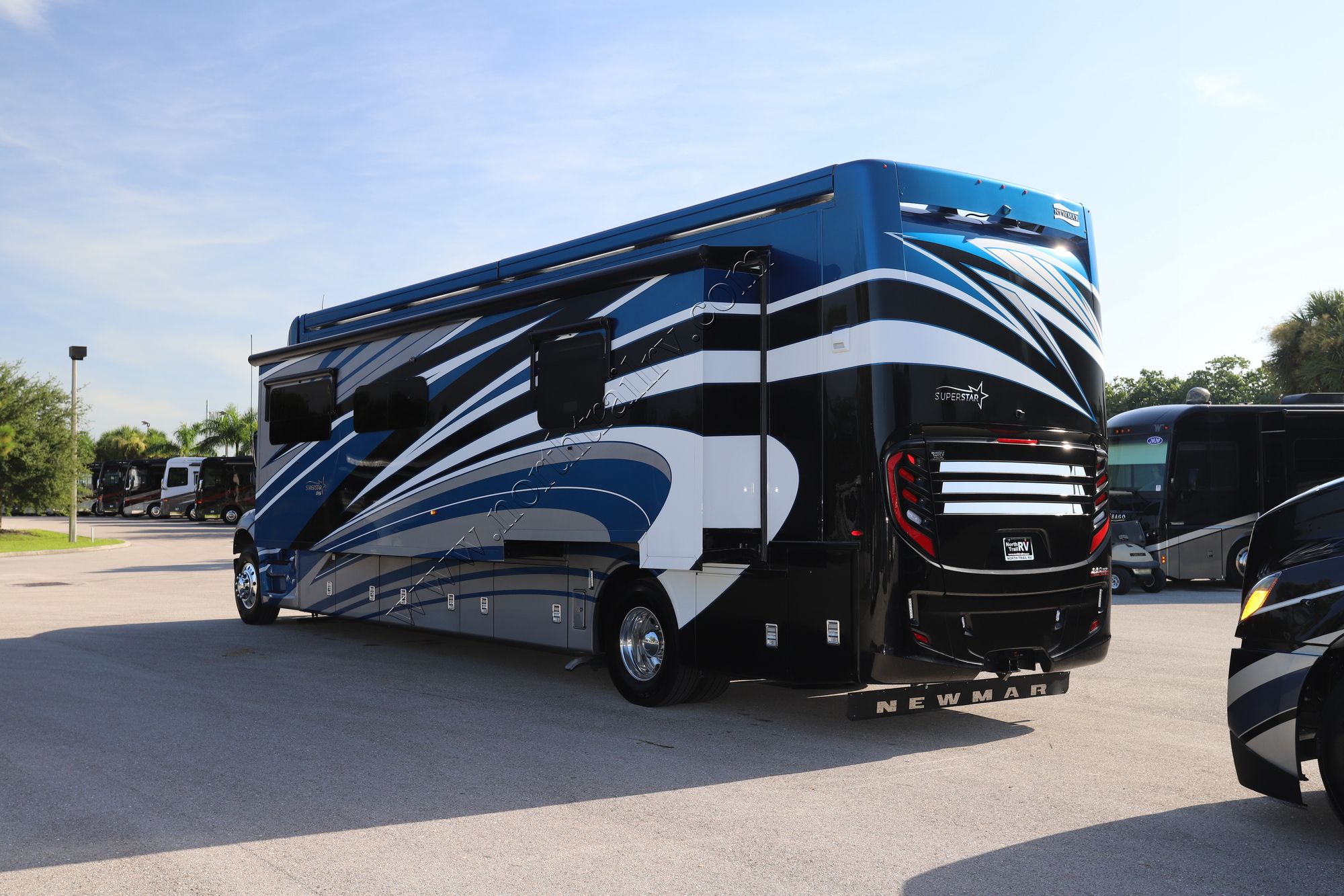 New 2022 Newmar Super Star 4061 Super C  For Sale