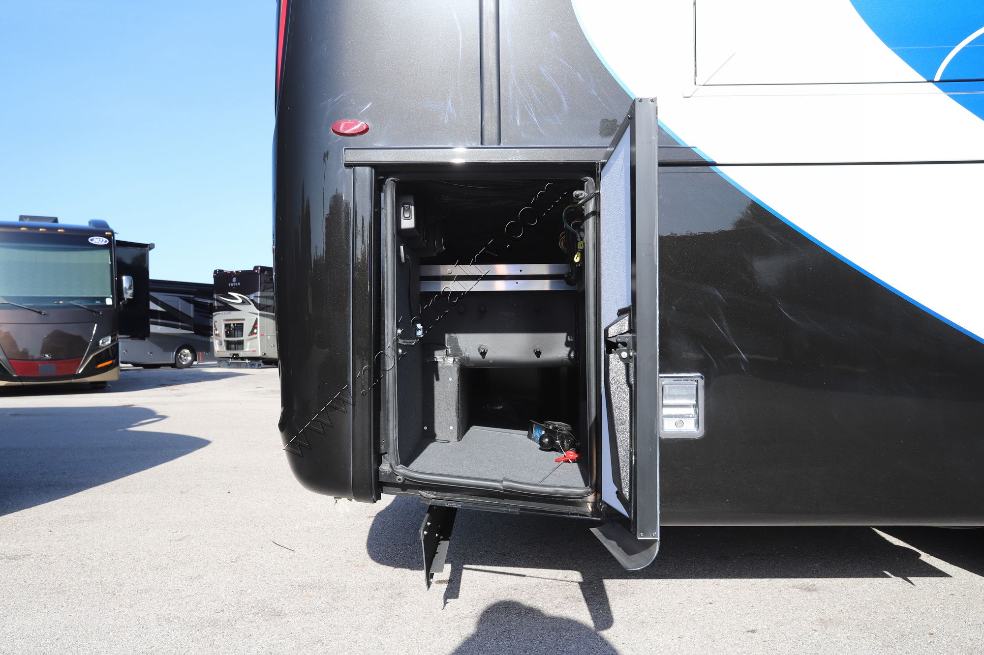 New 2022 Newmar Super Star 4061 Super C  For Sale