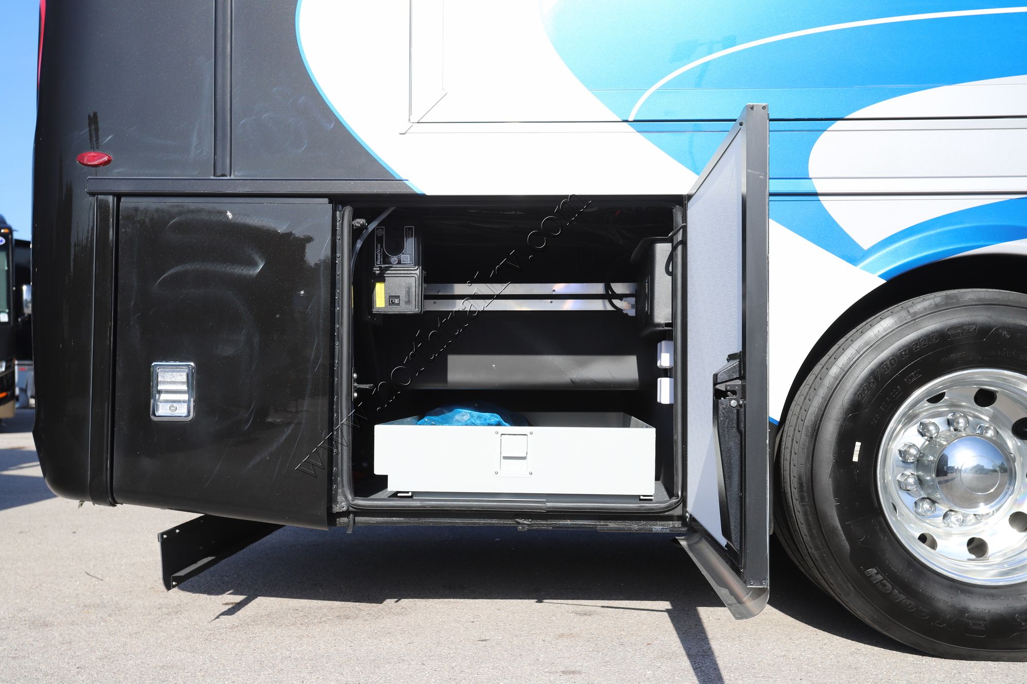 New 2022 Newmar Super Star 4061 Super C  For Sale