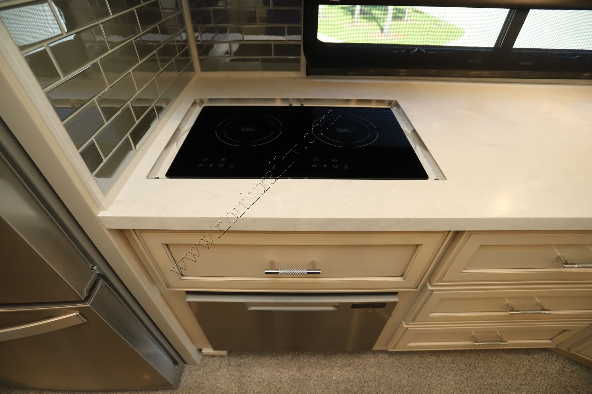 New 2022 Newmar Super Star 4061 Super C  For Sale