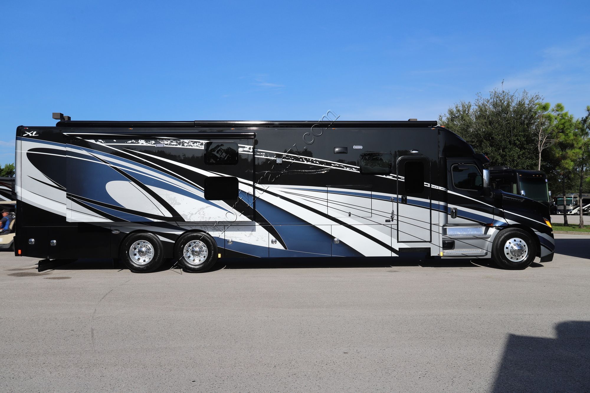 New 2023 Renegade Rv Xl 45BBC Super C  For Sale