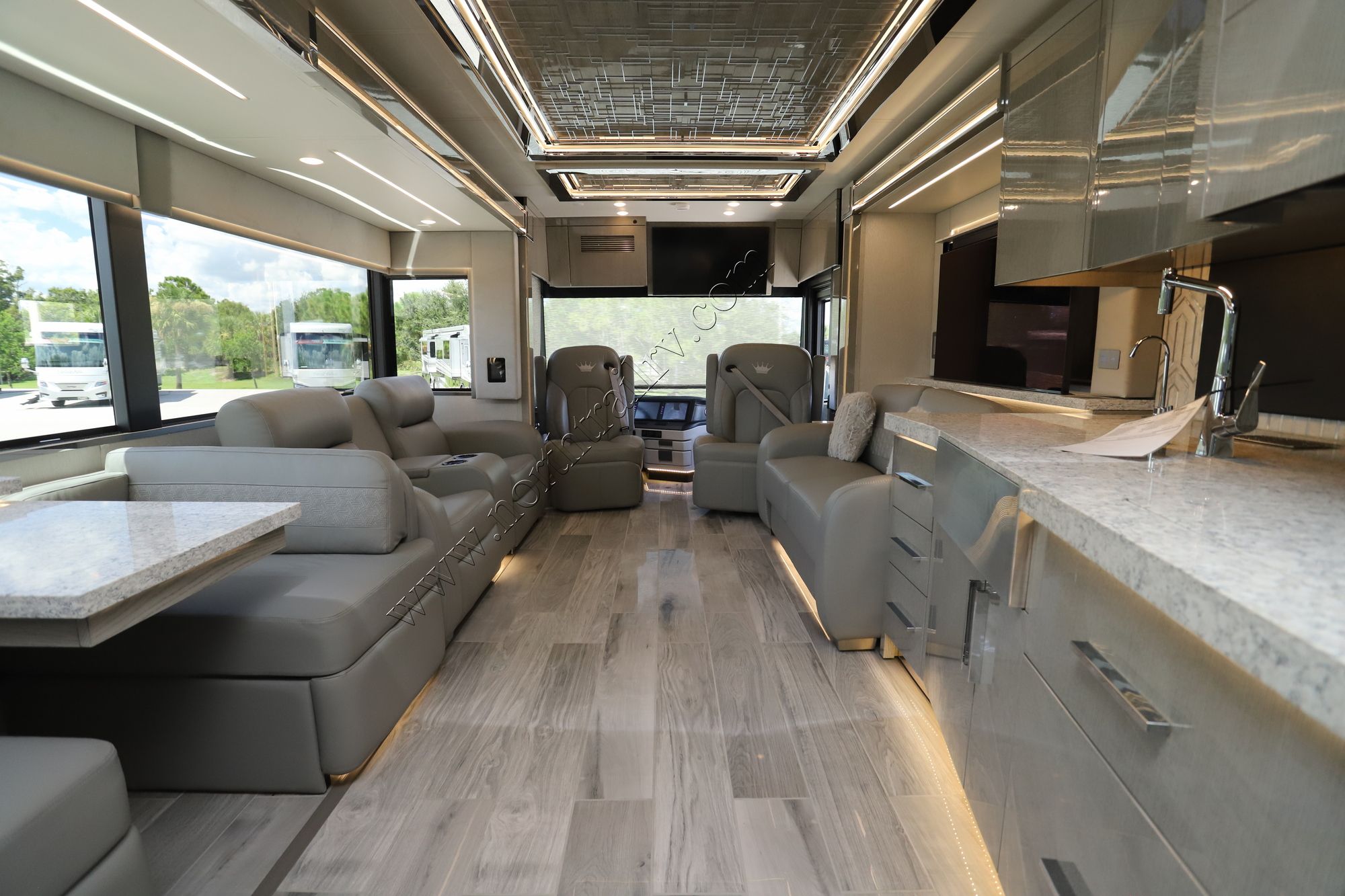 New 2022 Newmar King Aire 4531 Class A  For Sale