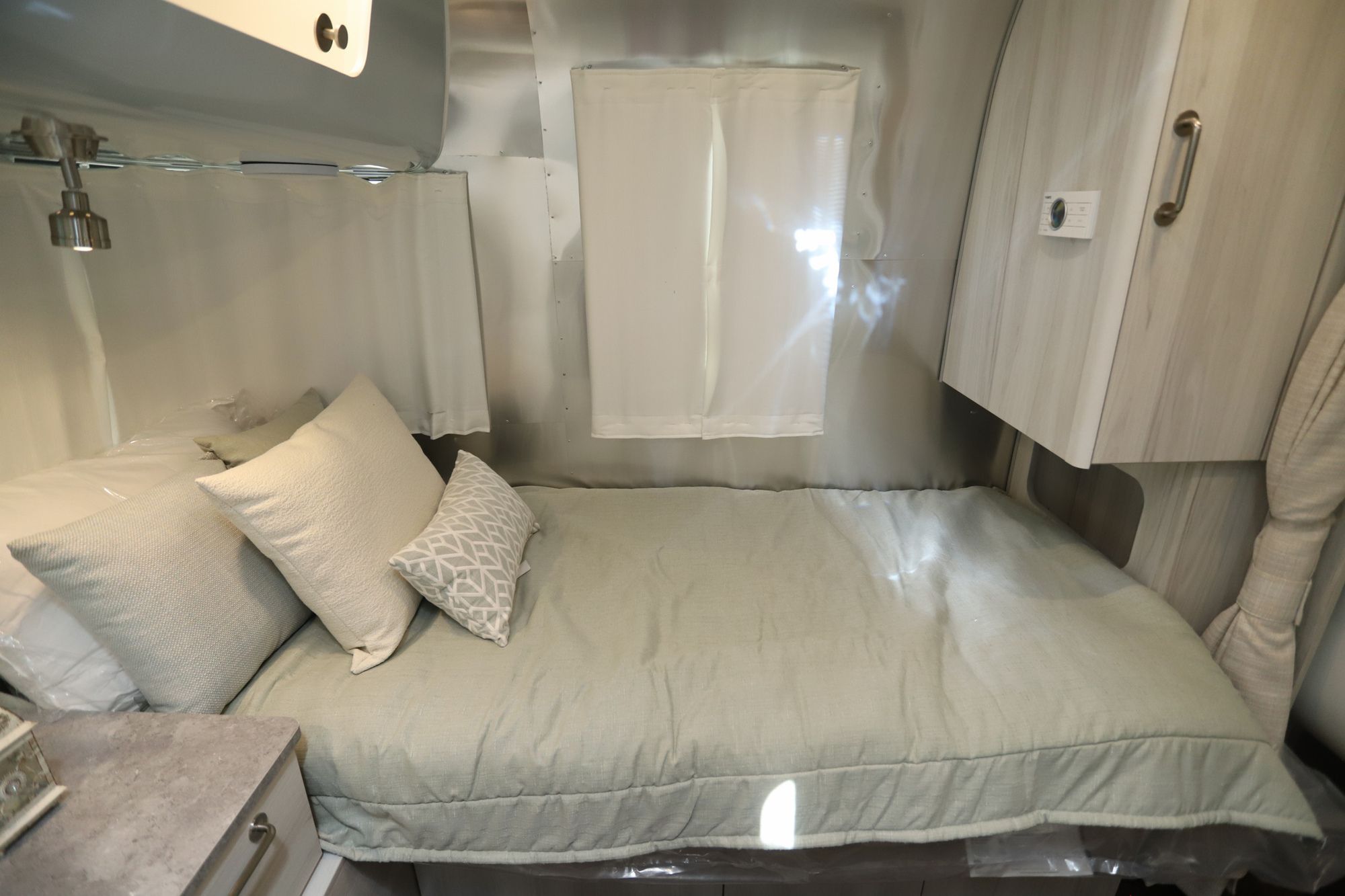 New 2023 Airstream International 23FB Travel Trailer  For Sale