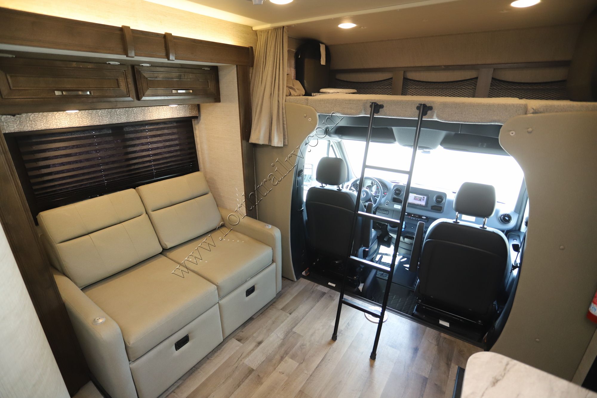 Used 2021 Jayco Melbourne 24T Class C  For Sale