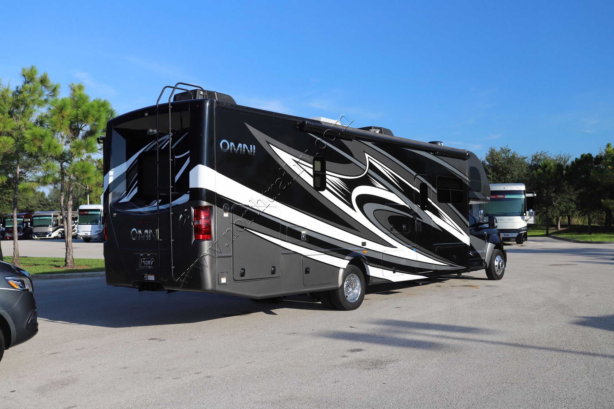 Used 2022 Thor Omni RS36 Super C  For Sale
