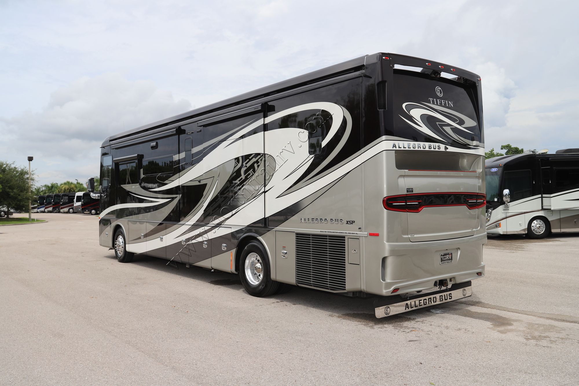 Used 2021 Tiffin Motor Homes Allegro Bus 40IP Class A  For Sale