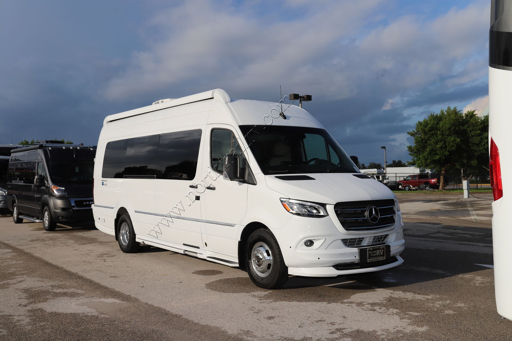 New 2023 Airstream Interstate 24GL TB Class B  For Sale