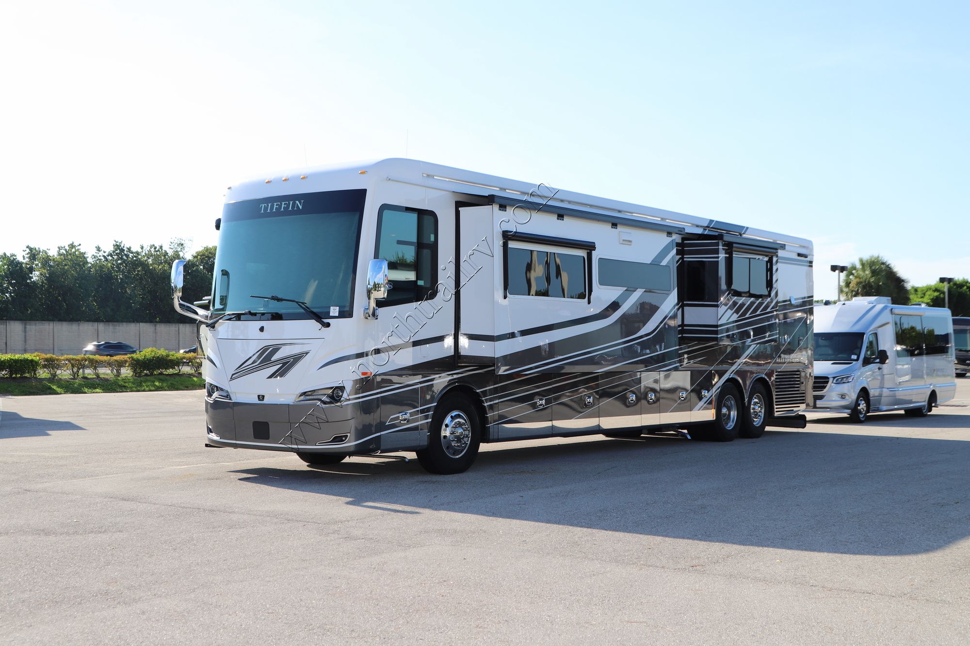 New 2023 Tiffin Motor Homes Allegro Bus 45OPP Class A  For Sale