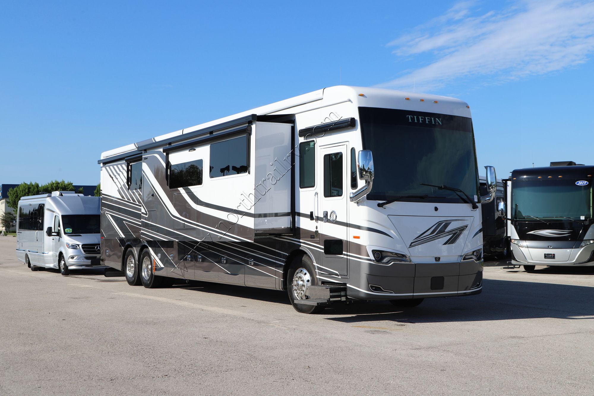 New 2023 Tiffin Motor Homes Allegro Bus 45OPP Class A  For Sale