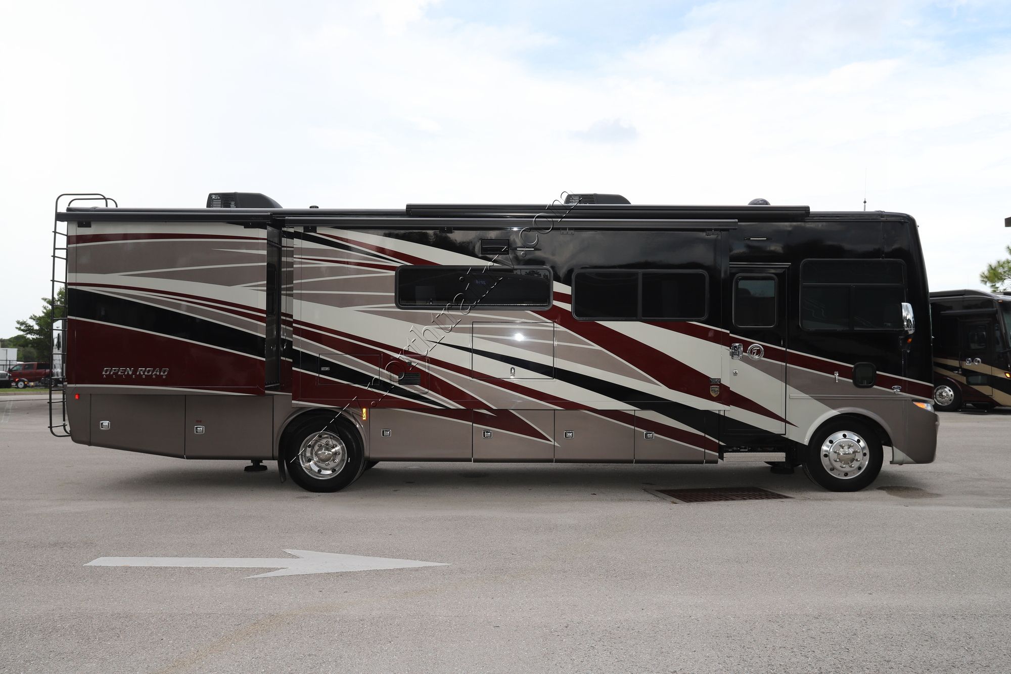 Used 2022 Tiffin Motor Homes Allegro 34PA Class A  For Sale