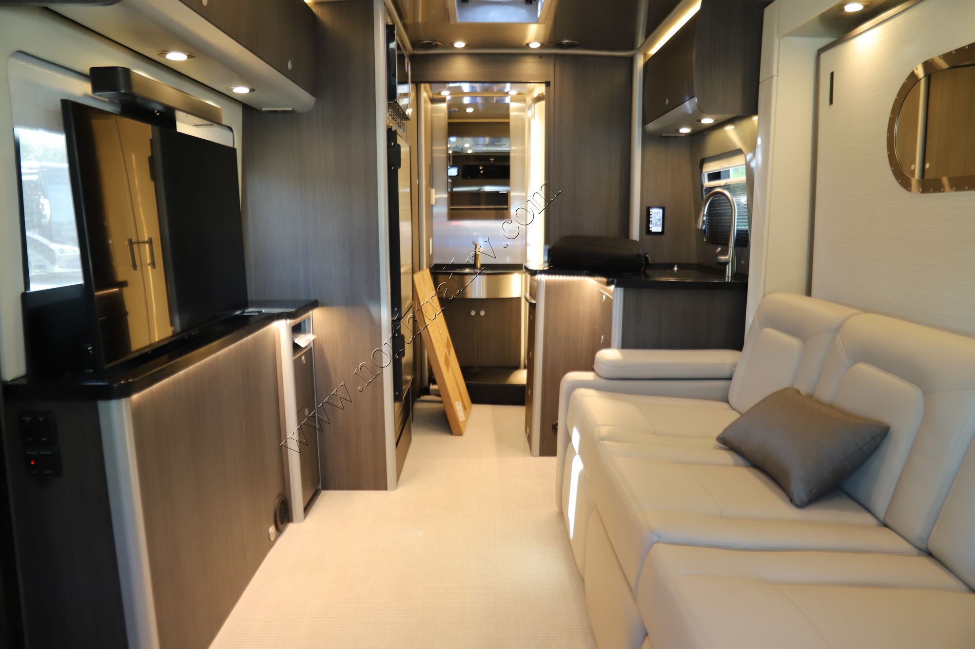 New 2022 Airstream Atlas MURPHY SUITE Class C  For Sale