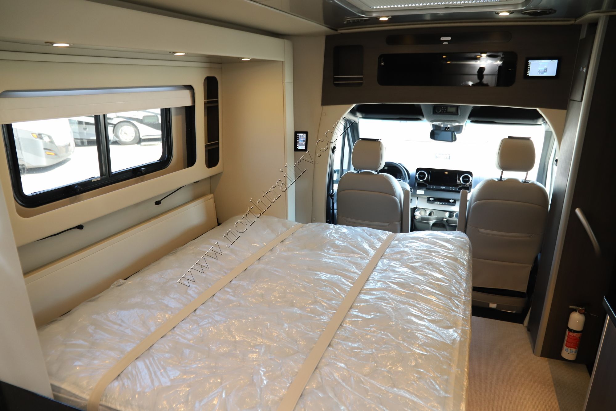 New 2022 Airstream Atlas MURPHY SUITE Class C  For Sale