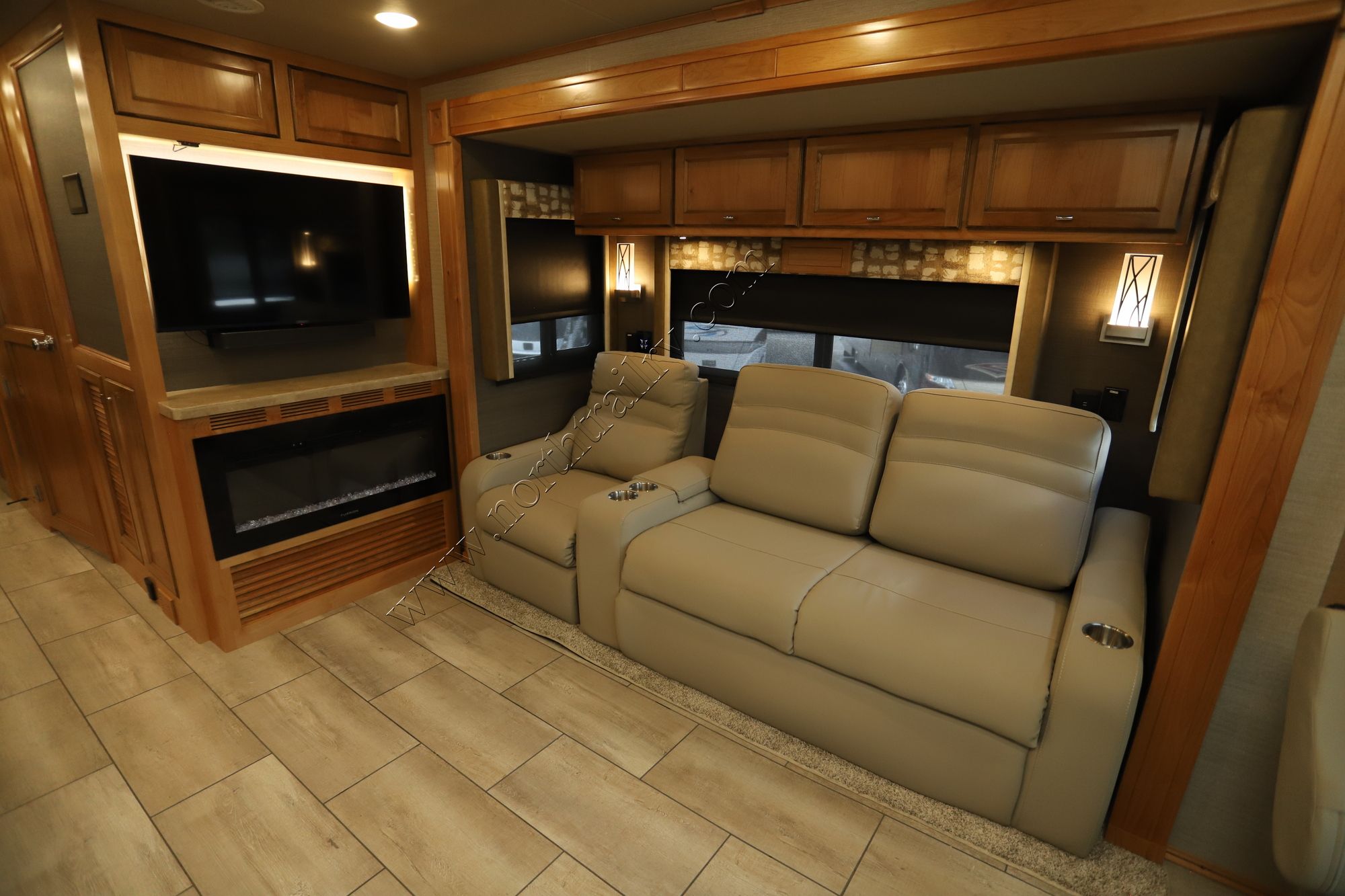 Used 2022 Tiffin Motor Homes Allegro 34PA Class A  For Sale