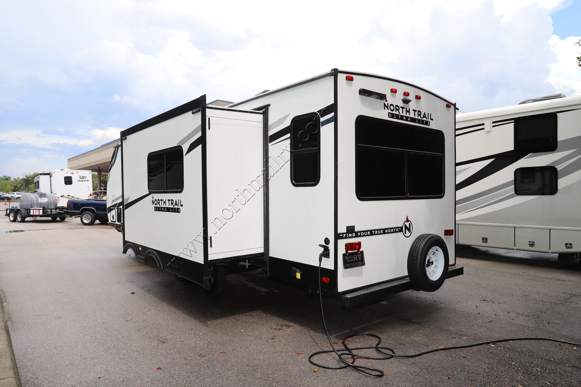 New 2023 Heartland Rv North Trail 25LRSS Travel Trailer  For Sale